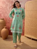 Green color option, Sold out, Currently selected