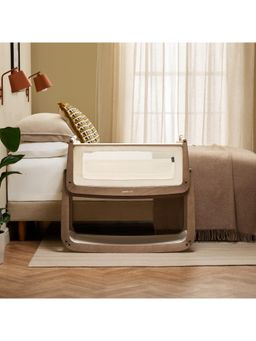 Snuz - Pod 5 Is A Co-Sleeping Bedside Crib - Walnut
