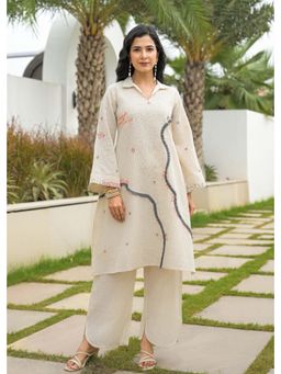 Autumnlane - Off White Embroidered Full Sleeves Kurta and Pant