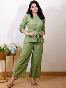 Libas - Green cotton floral printed with front tie-up detail night suit set (XS)