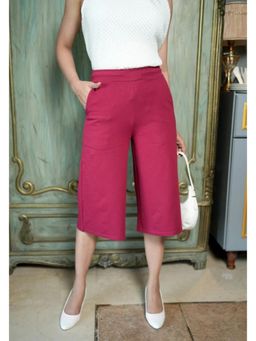 MLADA - Pink Solid Regular Cotton Blend Capri