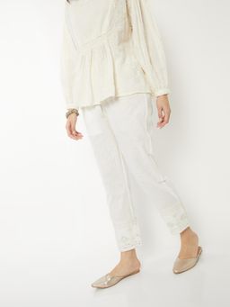 max - White Solid Regular Cotton Blend Trouser