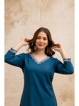Surhi - Cotton Solid Kurta