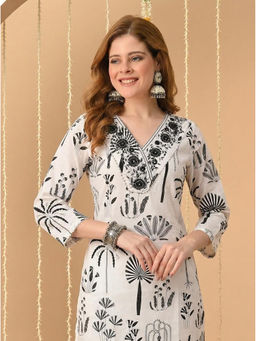 Surhi - Off White-Black Cotton Floral Printed Embroidered Kurta
