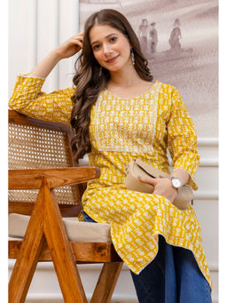 Surhi - Yellow Cotton Printed Embroidered Kurta