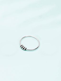 Zavya - Simple Round Shaped 925 Silver Nose Pin