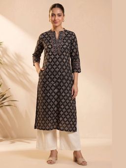 PANCHRANGA - Noor-E-Siyah Hand Ajrakh Cotton Dobby Kurta