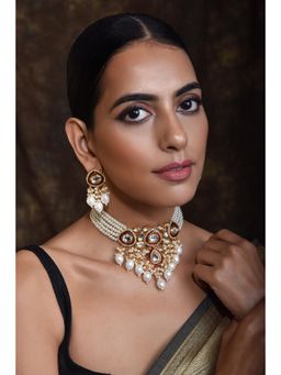 SWABHIMANN - White Gold Plated Polka Choker with Earnings