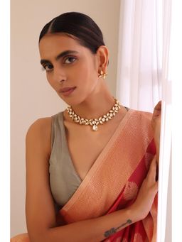 SWABHIMANN - White Gold Plated Kundan Choker with Earnings