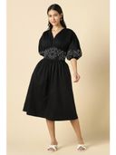 Black color option, Currently selected