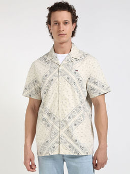 Tommy Hilfiger - Men Beige Printed Shirt