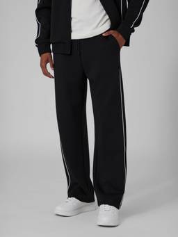 Guess - Men Black Solid/Plain Polyester Trackpant