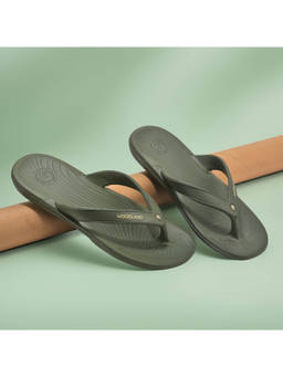 WOODLAND - Lightweight Comfortable Casual Summer Wear Olive Flipflops For Mens