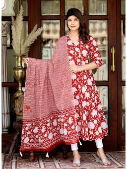 Doriyaan - Women Red Floral Gotta Patti Angarkha Style Anarkali Kurta & Dupatta (Set of 2)