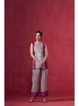 Sukruti Design - Women Grey Viscose Top with Pant Co-Ord Set