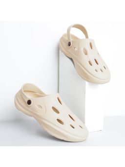 Chupps - Men Gator Clogs Shock Absorption Sliders - Beige