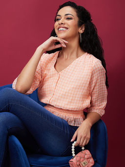 Globus - Women Peach Checked V-Neck Smocked Top