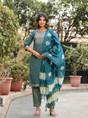 Green color option, Sold out, Currently selected