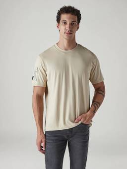 Levi's - Men's Beige Solid Regular Fit T-Shirt