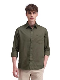 Arrow Sports - Men Olive Solid Full Sleeves Collar Neck Casual Shirt