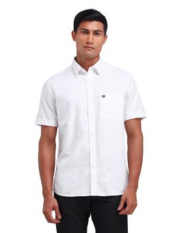 Arrow Sports - Men White Solid Half Sleeves Collar Neck Casual Shirt