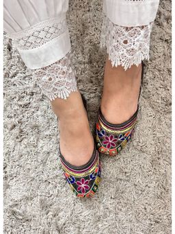 Desi Colour - Leather Multi-Color Juttis