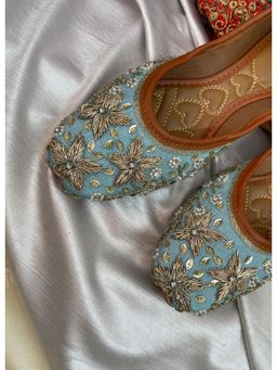 Desi Colour - Dabka Work Sky Blue Juttis