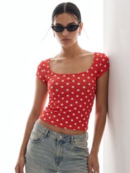 Outzidr - Red Scoop Neck Polka Dotted Crop Top