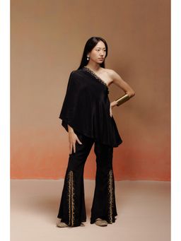 LABEL NAARITI - Zurain Black Co-Ord Set