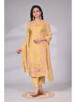 SAANTHA - Mustard Silk Applique Embroidered Kurta with Pant & Dupatta