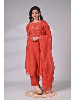 SAANTHA - Rust Silk Embroidered Floral Kurta with Pant & Dupatta