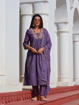 Gahan - Womens V-Neck Three Fourth Sleeves Purple Cotton Cambric Kurta with Pant & Dupatta
