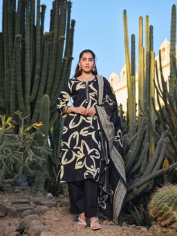 Gahan - Women Black Printed Cotton Kurta with Pant & Dupatta
