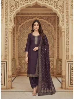 Gahan - Womens Purple Embroidered Cotton Kurta with Pant & Dupatta