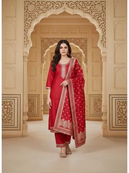 Gahan - Womens Red Embroidered Cotton Kurta with Pant & Dupatta