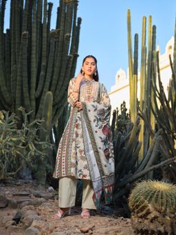 Gahan - Womens Three Fourth Sleeves White Kurta with Pant & Organza Dupatta