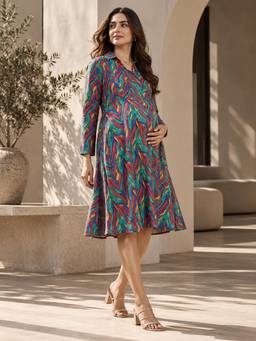MomToBe - Abstract Swirl Print Maternity Dress