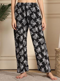 TAG 7 - Black and White printed lounge Pajama