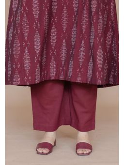 The Indian Ethnic Co. - Yashi Red Solid Cotton Flex Straight Pant