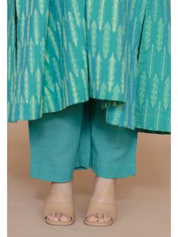 The Indian Ethnic Co. - Yashi Green Solid Cotton Flex Straight Pant