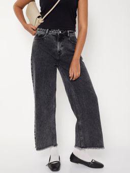 max - Black Solid/Plain Regular Jeans