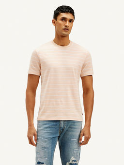 Levi's - Peach Stripes Slim Fit T-Shirt