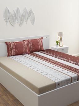 Home Affairs - Maroon 220 Tc Bedsheet with 2 Pillow Covers