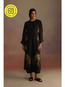 Black color option, Sold out, Currently selected