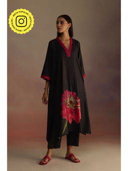 Roza - Black Woodapple Floral Print Kurta with Pant (Set of 2)