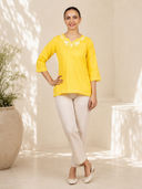 Yellow color option, Currently selected