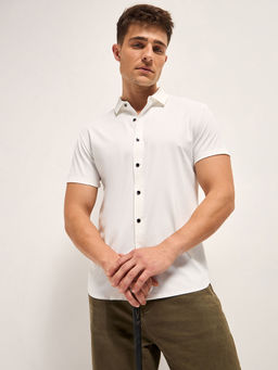 The Bear House - White Solid Slim Fit Water Repellent Performance Shirt