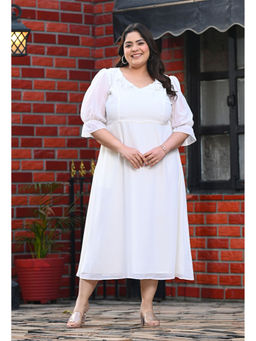 Desi Noor - Plus Size Off White Princess Cut Frill Dress