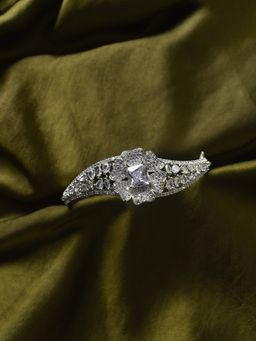 Peach Tassels - White Stone Openable Bracelets