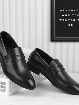 Metro - Men Black Formal Loafers